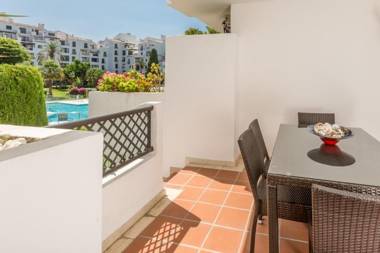 2 Bedroom with pool in the heart of Puerto Banus