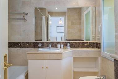 ELVERIA HILLS excellent views