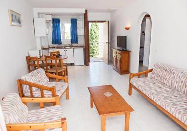 Apartamentos Sol Romántica by DOT Suites