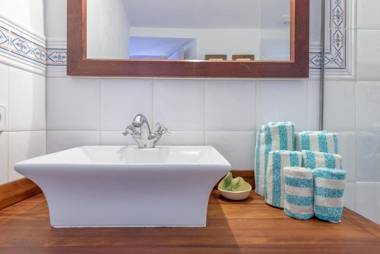 ES RAFAL ROIG - ES BLAU