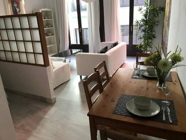 Málaga Apartamentos - Jinetes 13