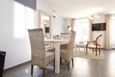 Apartments Holidays2Malaga City Center