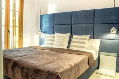 Santa Cruz Apartments