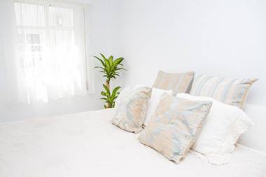 C57 - Spacious and Bright Apartment