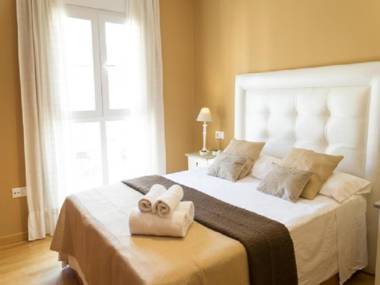 Unique 4 pax apartment beside Teatro Cervantes