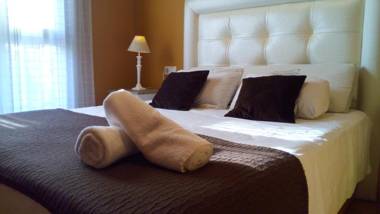 Del Parque Flats - Cervantes