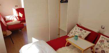 Bonito Atico cerca de la Estacion de buses y trenes