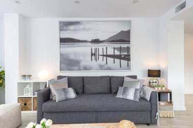 Urbe10 Angel Ganivet 2 Bedrooms Apartment