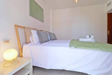 Del parque flats victoria trini