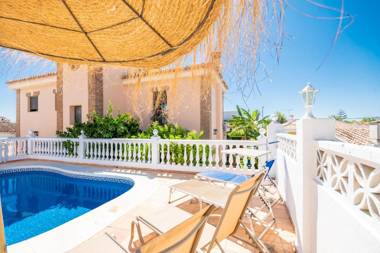 Cubo's Villa Palacio Valdes