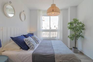 C103 - Sunny Terrace Old Town Views