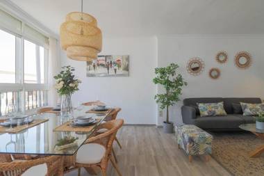 C103 - Sunny Terrace Old Town Views