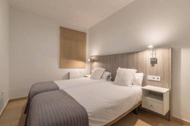 HOMEABOUT LA MERCED Apartments