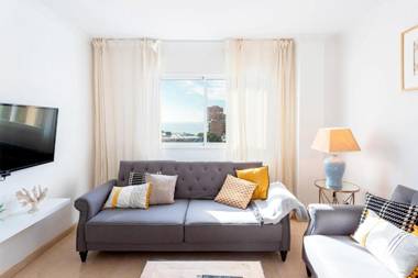 Genteel Home Paseo de Reding