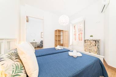 Suite Homes Uncibay Square