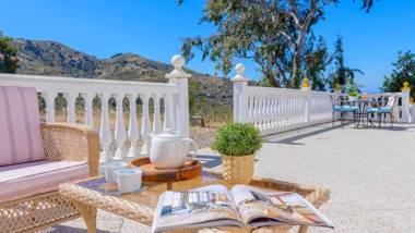 Finca El Mirador Malaga by Ruralidays