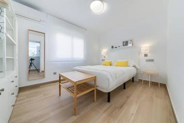 Holidays2Malaga Alameda View