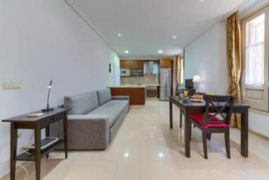 Holidays2Malaga Lazcano High Wifi & French balcony