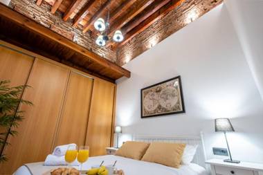 CARRETERIA - Design & Comfort - Prime area