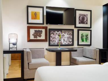 H10 Puerta de Alcalá