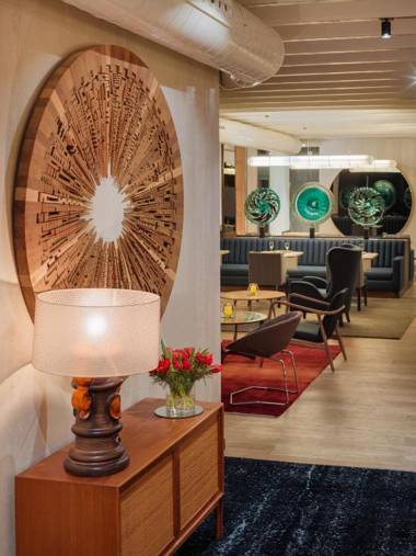 H10 Puerta de Alcalá