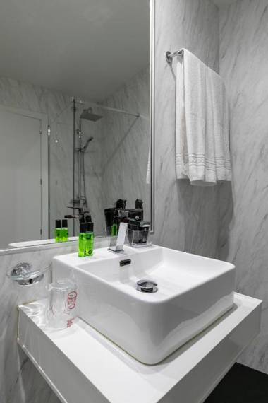 HOMEABOUT QUO ERASO Apartments