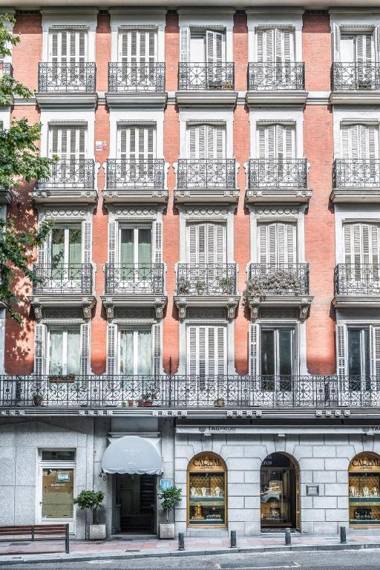 Velázquez 45 by Pillow