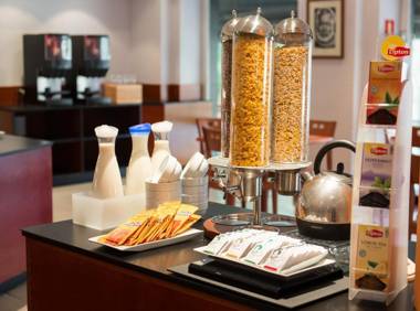 Hotel Madrid Gran Via 25 Affiliated by Meliá