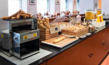 Hotel Madrid Gran Via 25 Affiliated by Meliá