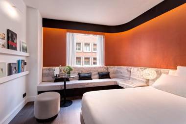 The Pavilions Madrid Hotel