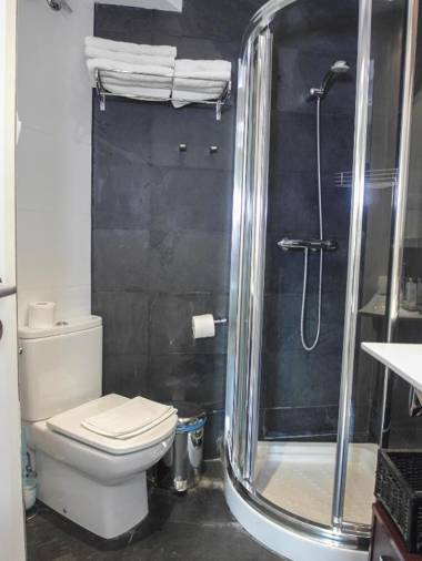 DFLAT Escultor Madrid Apartments