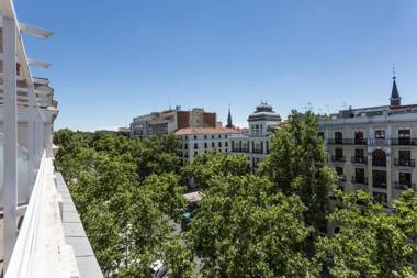 Petit Palace Lealtad Plaza