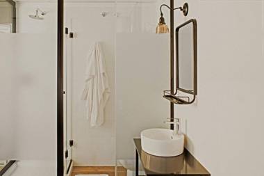 room007 Ventura Hostel