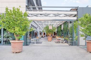 Aravaca Village Hotel