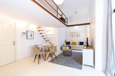 Apartamentos Puerta Del Sol I