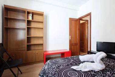 Mercado Anton Martin Apartment