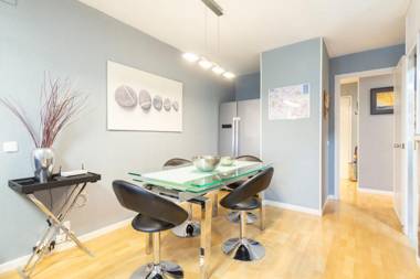 Plaza España Apartment by Rentalis