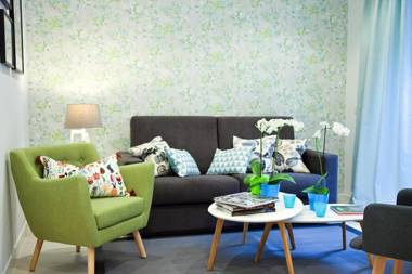 Feelathome Madrid Suites Apartments