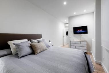 Principe de Vergara Apartment II by Flatsweethome