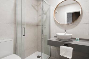 Plaza 5 Carabanchel Apartment