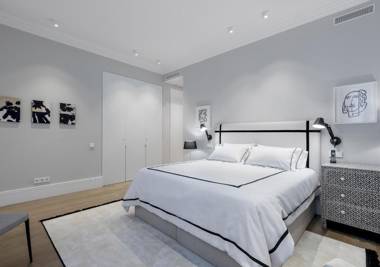 Justicia Apartment II by Flatsweethome