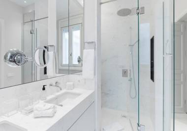 Justicia Apartment II by Flatsweethome