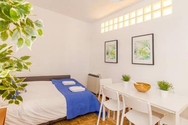 PYR Select Chueca II