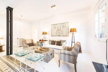 Genteel Home Velazquez