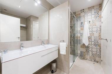 PUERTA DEL SOL CITY CENTER III