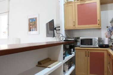 Hipster Studio in Anton Martin by Allô Housing