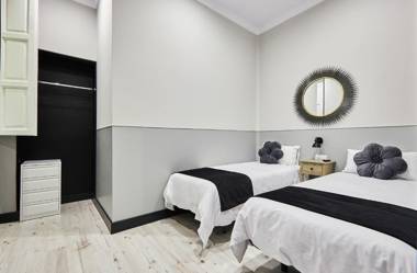 SERRANO GOLDEN MILE II by Presidence Rentals