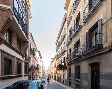 Almadén la Travesía del Paseo Del Prado - Retiro