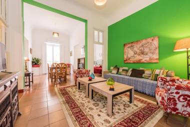 Cross Check Atocha Gallery Apartment