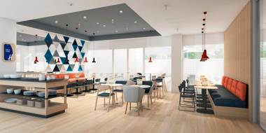 Holiday Inn Express Madrid Airport